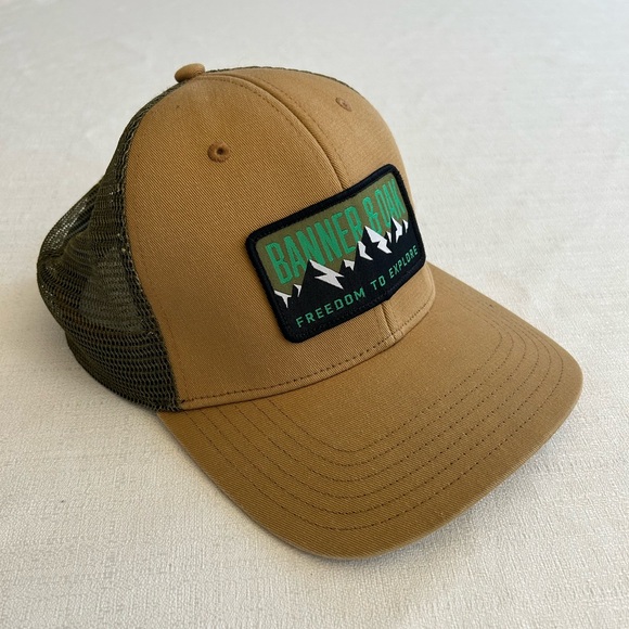 Banner & Oak Truckers Hat w/Bighorn Mountains Patch - Picture 6 of 12